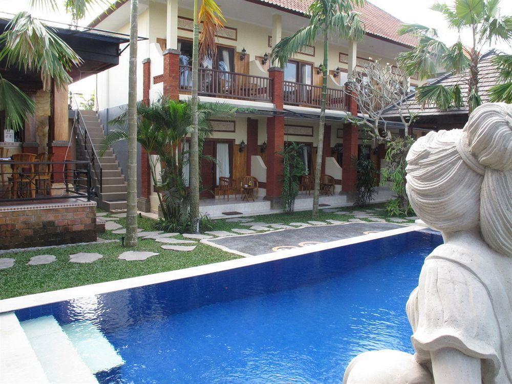 Bisma Sari Resort Ubud Exterior foto