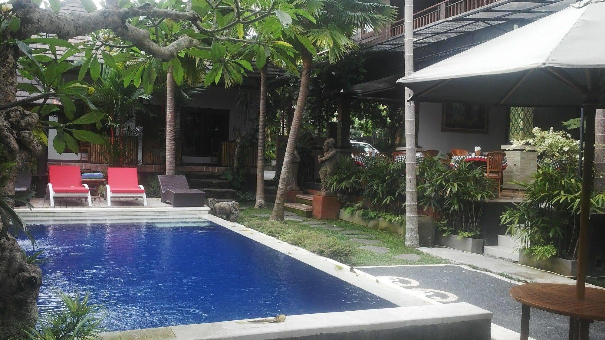 Bisma Sari Resort Ubud Exterior foto