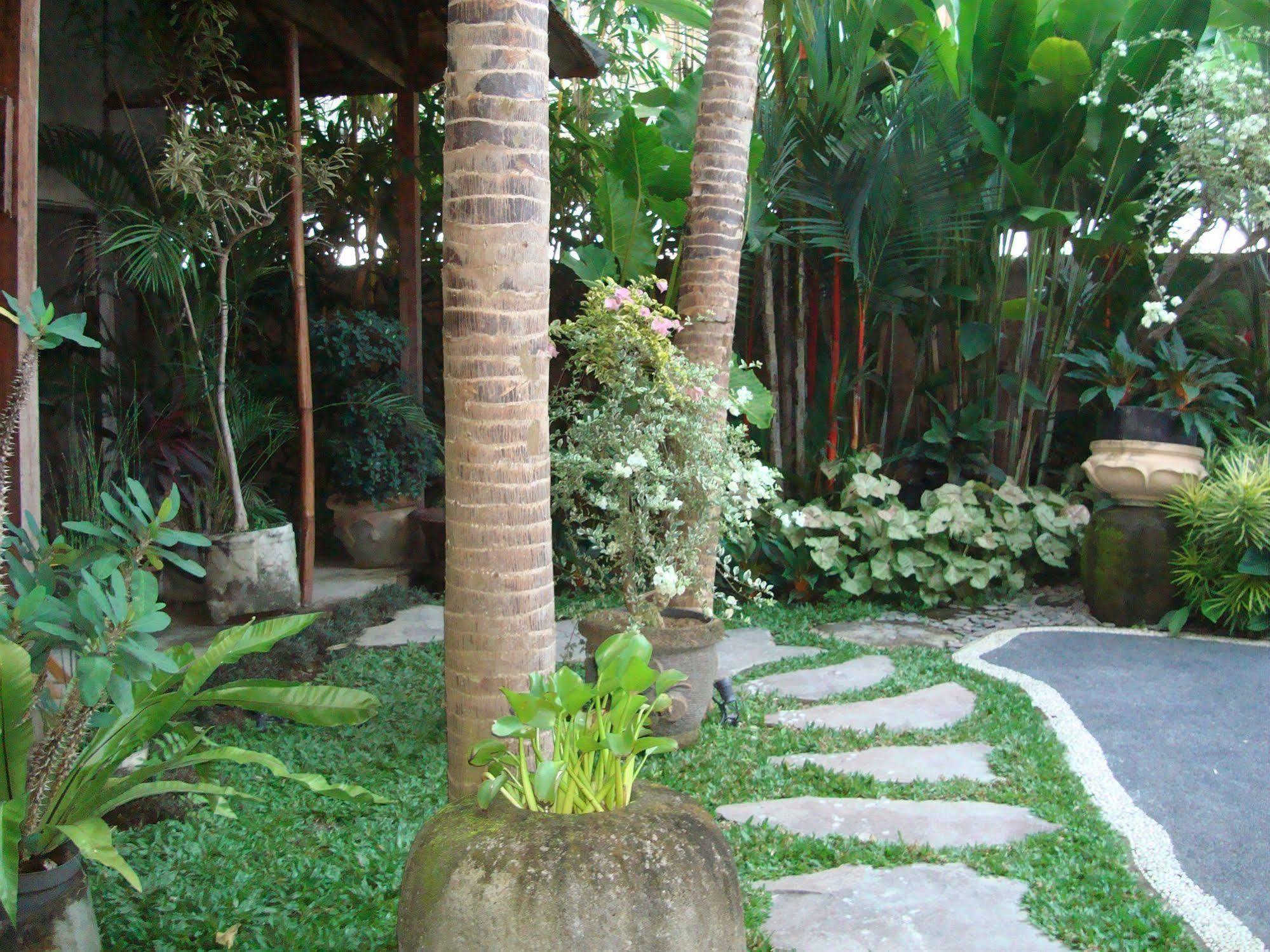 Bisma Sari Resort Ubud Exterior foto