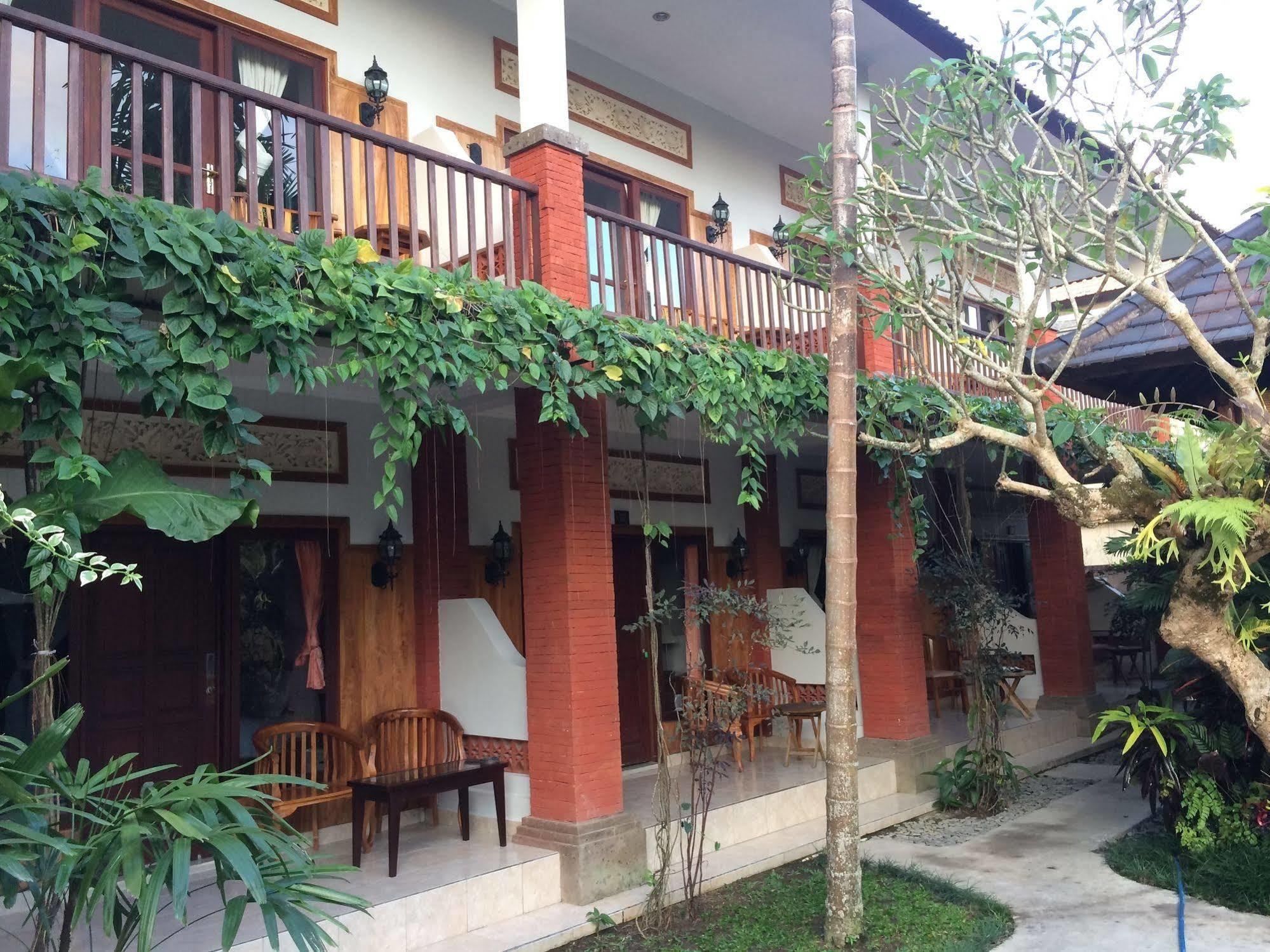 Bisma Sari Resort Ubud Exterior foto